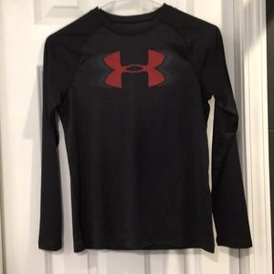Under Armour Boy’s Long Sleeve Heat Gear Black Red